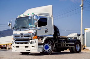 HINO FG 260แรงม้า รถบรรทุก 6ล้อ หัวลาก เฉพาะหัว ปี2017 เลขไมล์น้อยกว่า 800,000 กม.