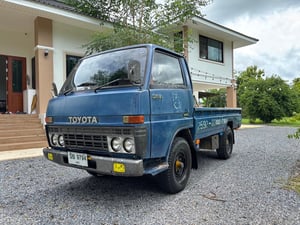 TOYOTA Dyna 88แรงม้า รถบรรทุก 4ล้อ กระบะเหล็ก ปี1985