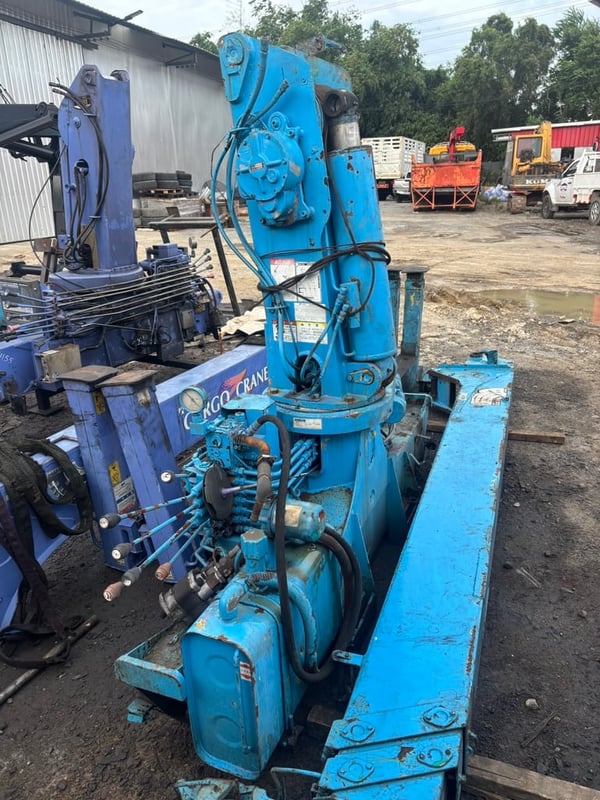 เครน 3.7 ตัน 3 ปอก ท้องวี ตะขอพับ ขาสลับ 