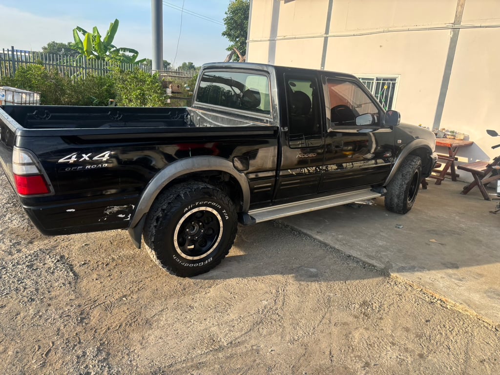 isuzu dragon 2.8 4*4  เครื่องเกียร์เยี่ยม พร้อมใช้