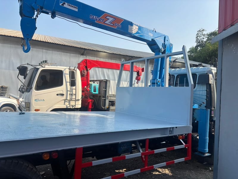 HINO FL 212แรงม้า รถบรรทุก 10ล้อ กระบะเหล็กติดเครน ปี1997