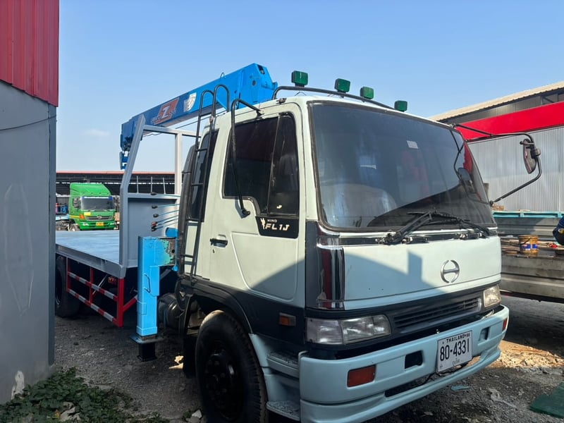 HINO FL 212แรงม้า รถบรรทุก 10ล้อ กระบะเหล็กติดเครน ปี1997