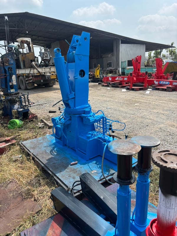 เครน 3.7 ตัน 5 ปอก