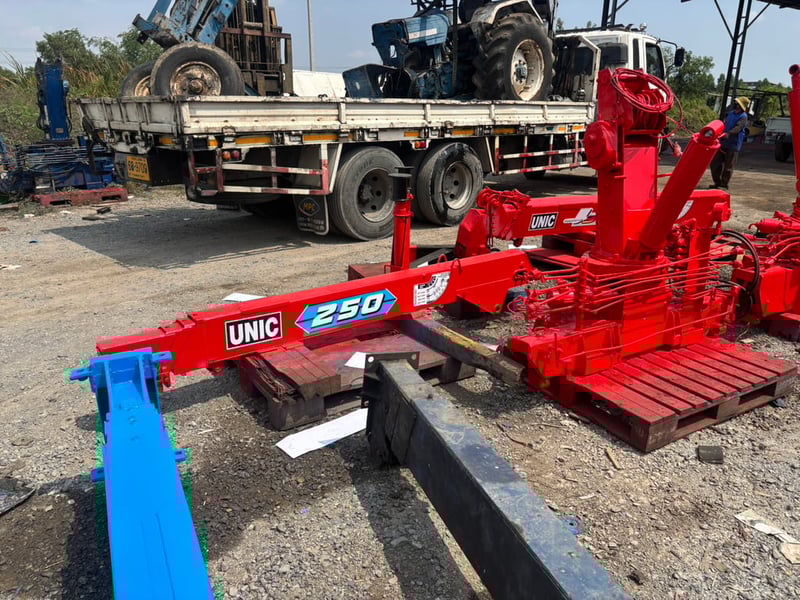 ขายเครน 2 ตัน 4 ปอก พร้อมใช้ อุปกรณ์ครบ