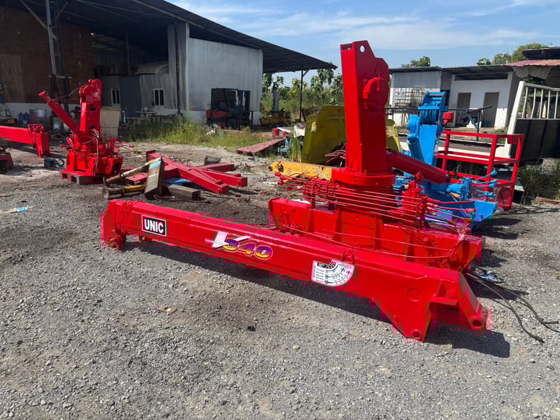 ขายเครน 3.4 ตัน 3 ปอก ท้องวี ขายเครน 3.4 ตัน 3 ปอก ท้องวี