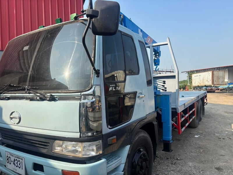 HINO FL 212แรงม้า รถบรรทุก 10ล้อ กระบะเหล็กติดเครน ปี1997