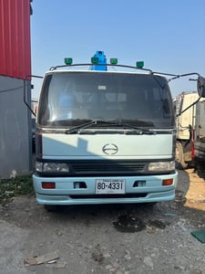 HINO FL 212แรงม้า รถบรรทุก 10ล้อ กระบะเหล็กติดเครน ปี1997