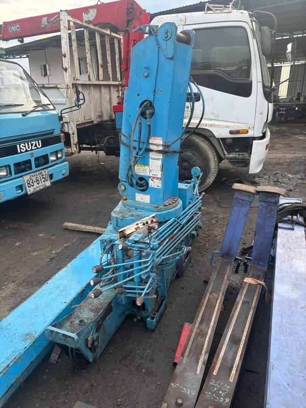 เครน 3.7 ตัน 3 ปอก ท้องวี ตะขอพับ ขาสลับ 