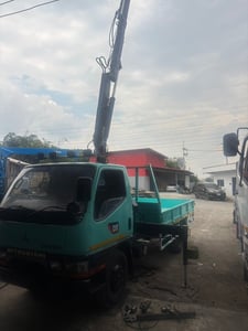 MITSUBISHI FUSO FE 110แรงม้า รถบรรทุก 6ล้อ กระบะเหล็กติดเครน ปี1997