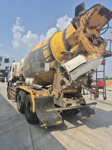 ISUZU FXZ 320แรงม้า รถบรรทุก 10ล้อ โม่ผสมปูน ปี2019 เลขไมล์ 186,046 กม.