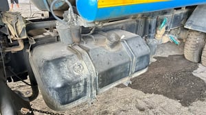 Hino240พร้อมถังบรรทุกน้ำ พร้อมใช้งาน