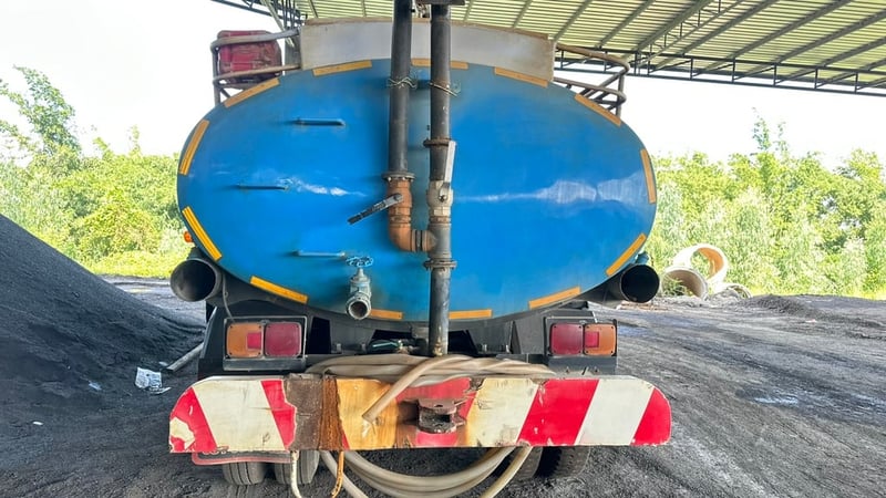 Hino240พร้อมถังบรรทุกน้ำ พร้อมใช้งาน