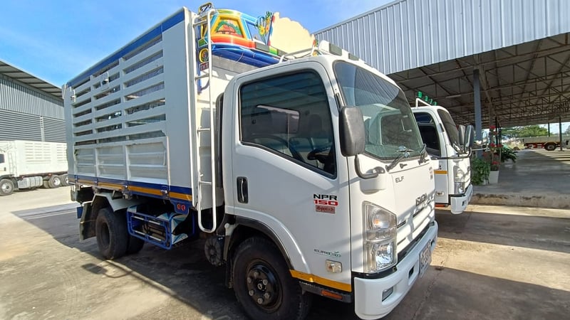 ISUZU NPR 150แรงม้า รถบรรทุก 6ล้อ ดั้มพ์ ปี2015