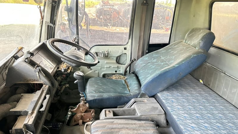 Hino240พร้อมถังบรรทุกน้ำ พร้อมใช้งาน