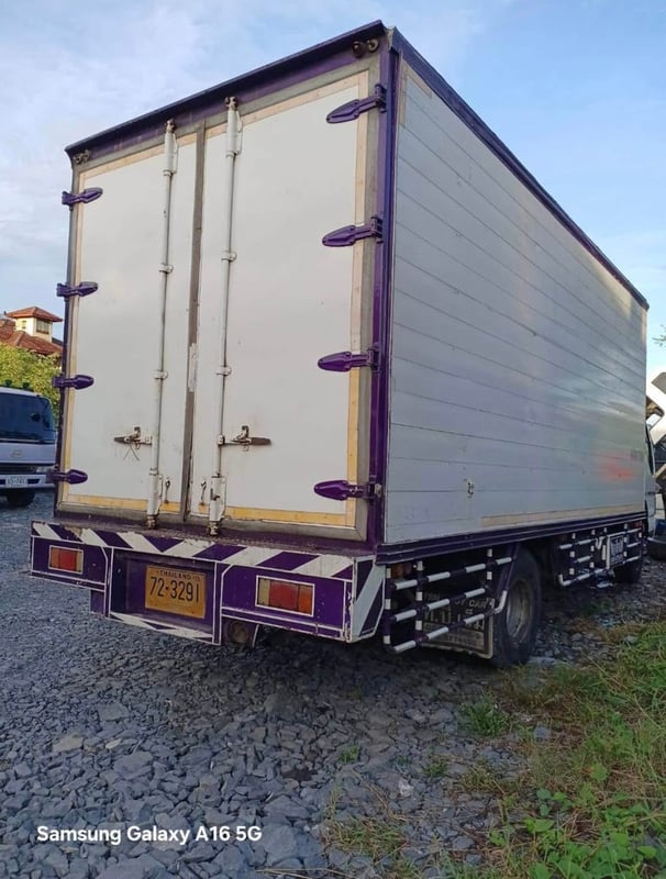 ISUZU NQR 107แรงม้า รถบรรทุก 6ล้อ ตู้แห้ง ปี2006 เลขไมล์น้อยกว่า 500,000 กม.