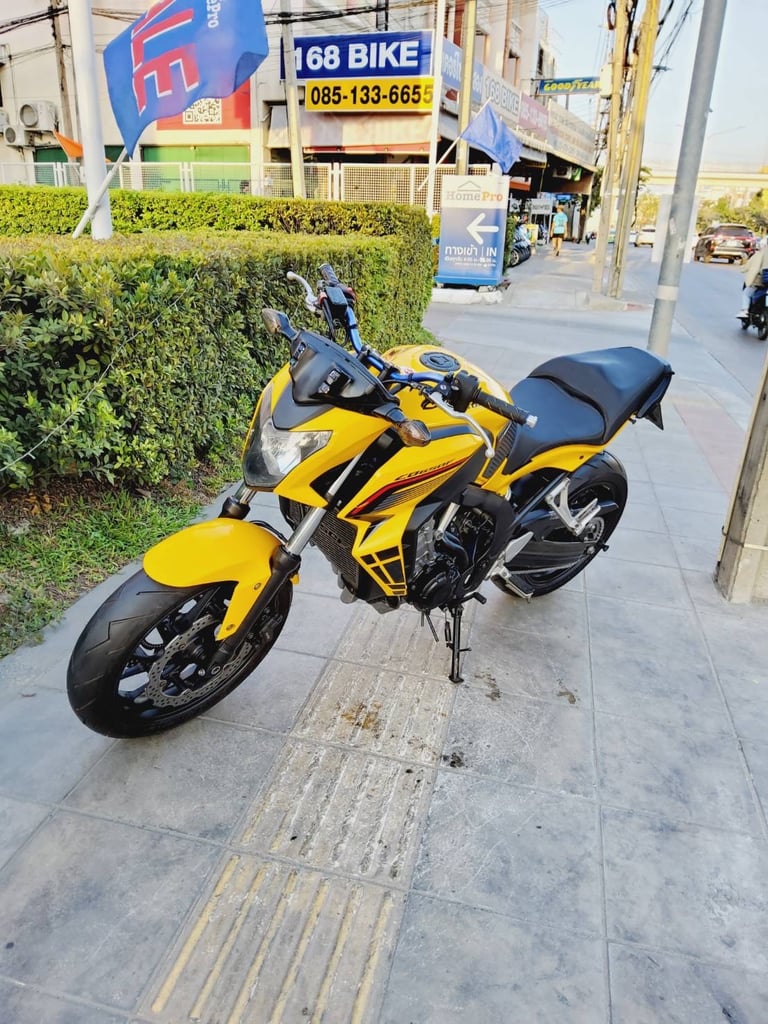 Honda CB650F ABS ปี2016 สภาพเกรดA 8853 km เอกสารพร้อมโอน Honda CB650F ABS ปี2016 สภาพเกรดA 8853 km เอกสารพร้อมโอน