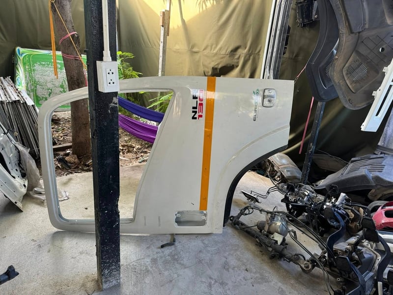 สนใจหัวเก๋ง อะไหล่มือ1 -2 แท้ถอด ใหม่เทียมติดต่อได้นะคะ