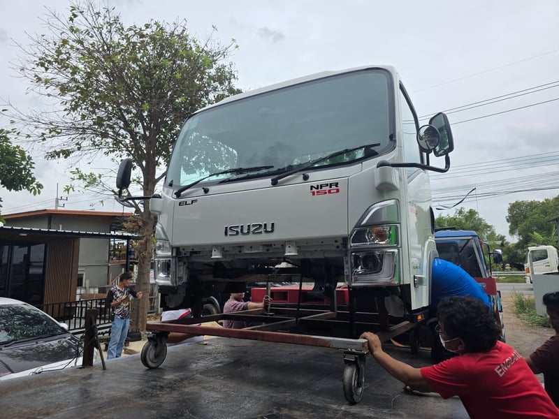 สนใจหัวเก๋ง อะไหล่มือ1 -2 แท้ถอด ใหม่เทียมติดต่อได้นะคะ