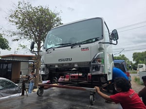 สนใจหัวเก๋ง อะไหล่มือ1 -2 แท้ถอด ใหม่เทียมติดต่อได้นะคะ