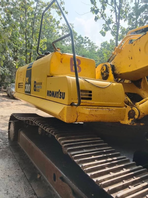 ขาย KOMATSU PC300-8 รวม 2 คัน 1,250,000 บาท