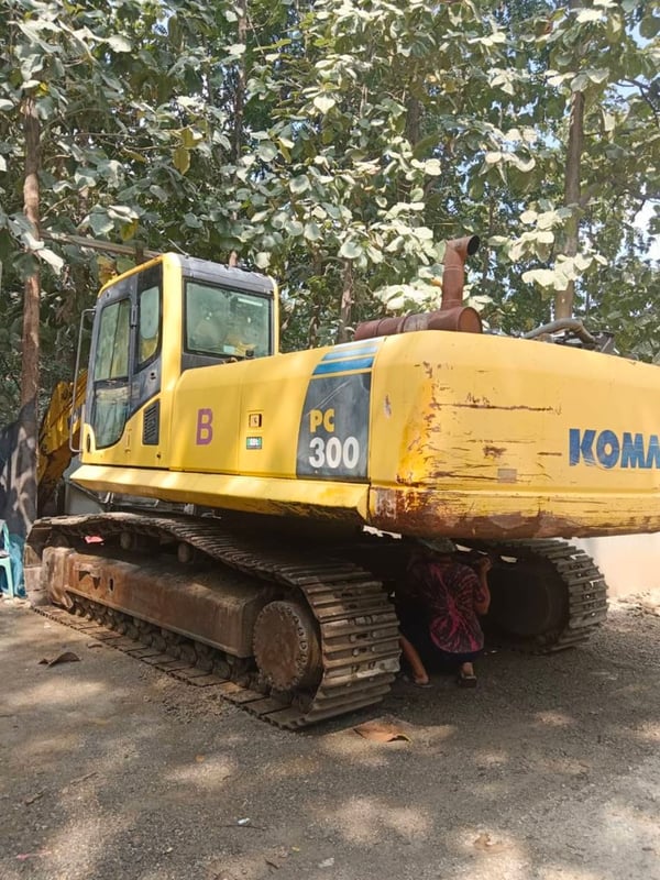 ขาย KOMATSU PC300-8 รวม 2 คัน 1,250,000 บาท