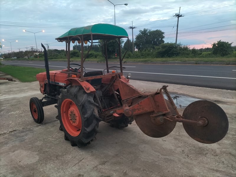 ขายรถไถคูโบต้า L2601 เครื่องยนต์ 3 สูบ