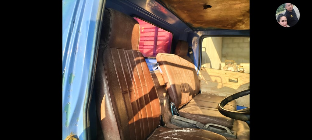 ISUZU NPR 115 115แรงม้า รถบรรทุก 6ล้อ กระบะคอกสูง ปี1990 เลขไมล์น้อยกว่า 100,000 กม.