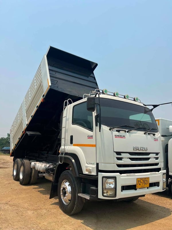 ISUZU FXZ 360แรงม้า รถบรรทุก 10ล้อ ดั้มพ์ ปี2010