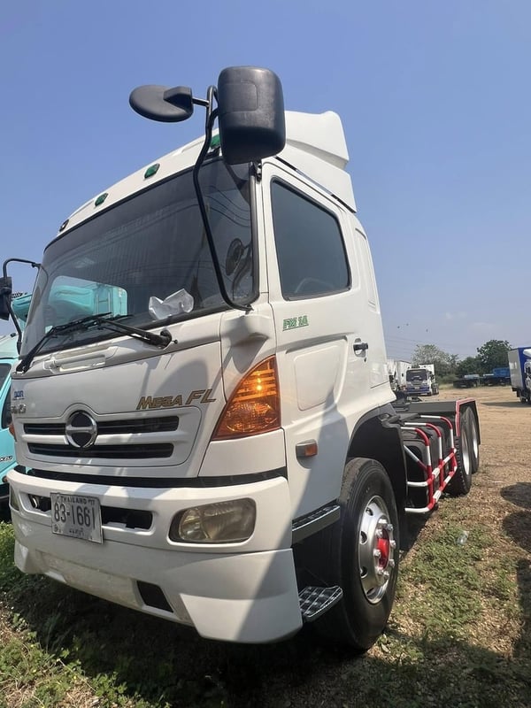 HINO FM 320แรงม้า รถบรรทุก 10ล้อ หัวลาก เฉพาะหัว ปี2014 HINO FM 320แรงม้า รถบรรทุก 10ล้อ หัวลาก เฉพาะหัว ปี2014