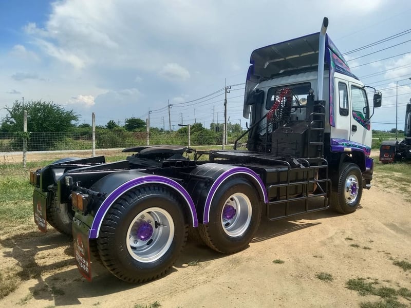 ISUZU DECA 320 ISUZU DECA 320