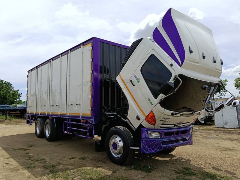 HINO FL 245แรงม้า รถบรรทุก 10ล้อ ตู้แห้ง ปี2005 HINO FL 245แรงม้า รถบรรทุก 10ล้อ ตู้แห้ง ปี2005