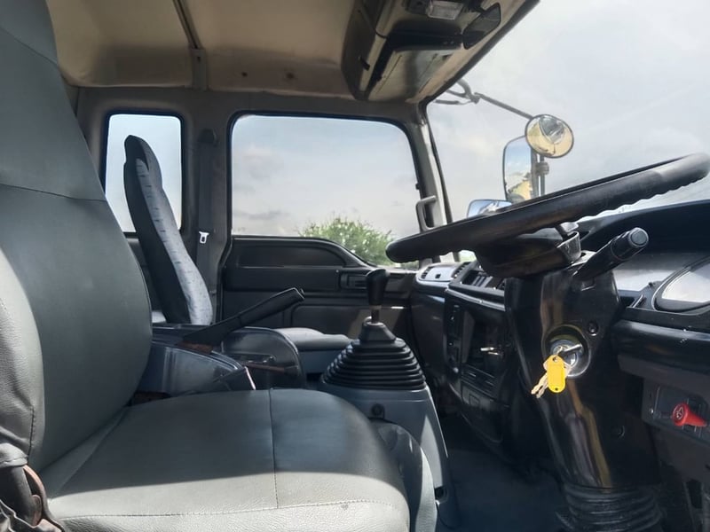 ISUZU DECA 320 ISUZU DECA 320