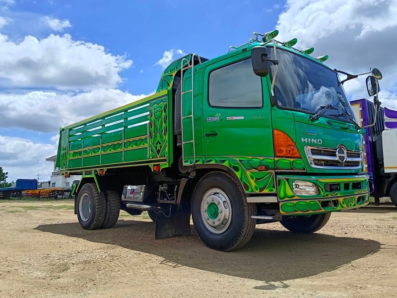 HINO FG 212แรงม้า รถบรรทุก 6ล้อ ดั้มพ์ ปี2012