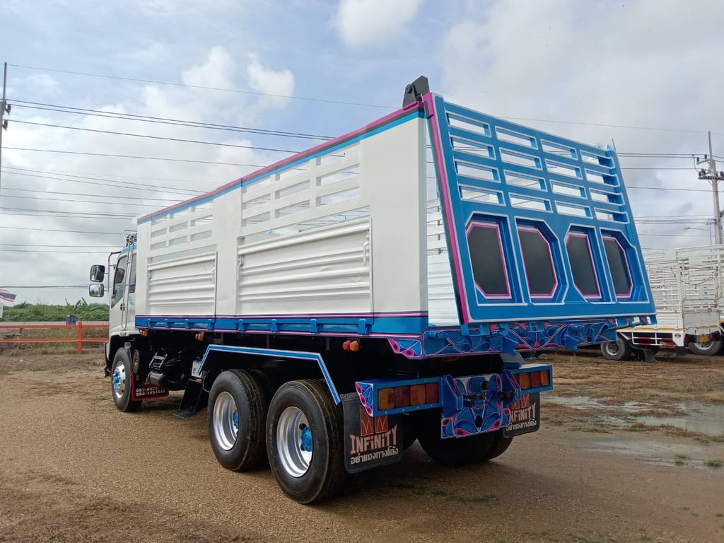 ISUZU DECA 270 ISUZU DECA 270