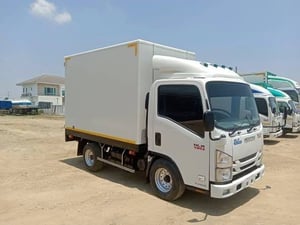 ISUZU NLR 130แรงม้า รถบรรทุก 4ล้อ ตู้แห้ง ปี2018
