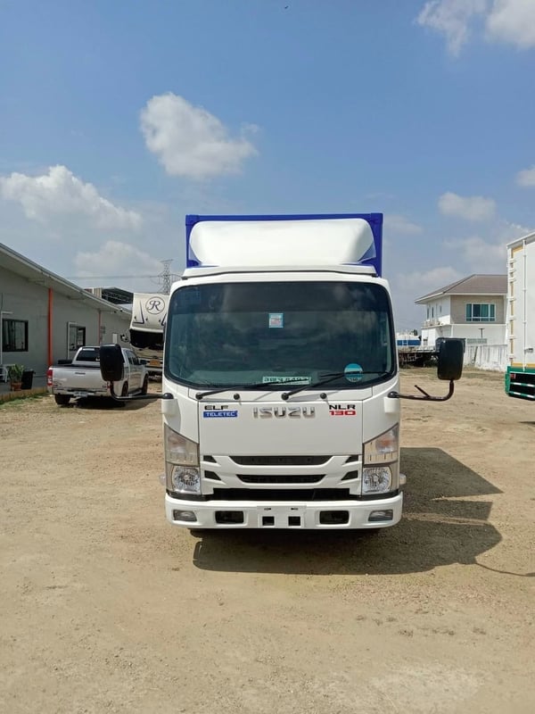 ISUZU NLR 130แรงม้า รถบรรทุก 4ล้อ ตู้แห้ง ปี2021