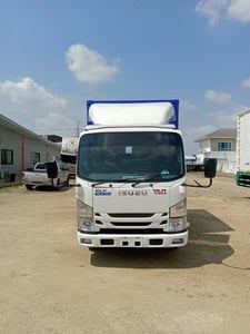 ISUZU NLR 130แรงม้า รถบรรทุก 4ล้อ ตู้แห้ง ปี2021