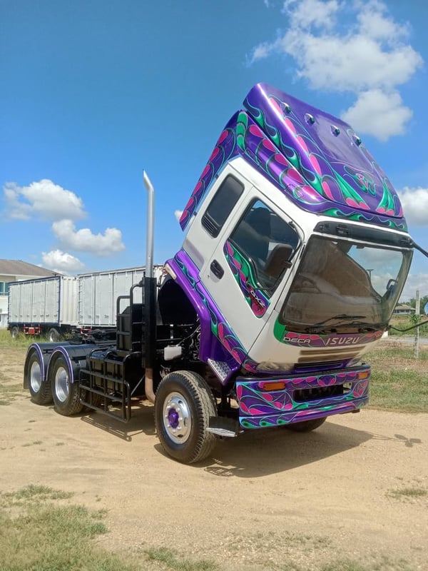 ISUZU DECA 320 ISUZU DECA 320