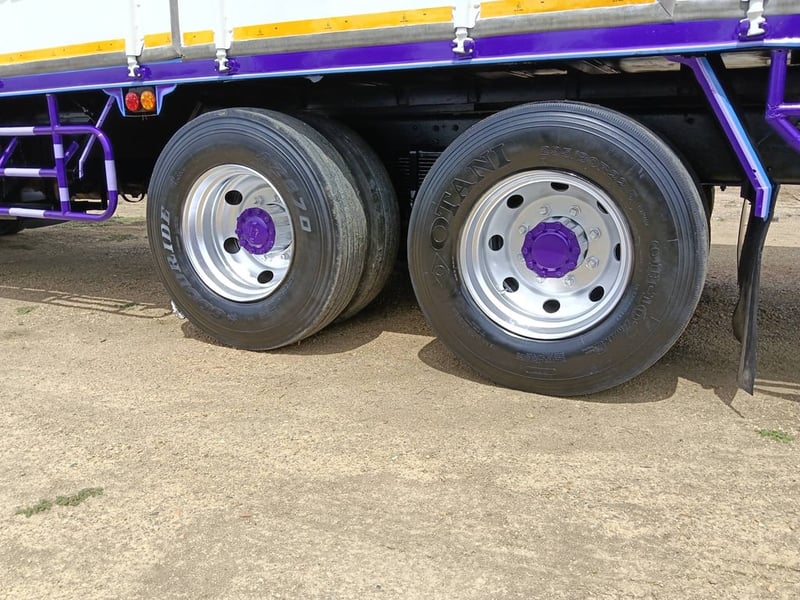 HINO FL 245แรงม้า รถบรรทุก 10ล้อ ตู้แห้ง ปี2005 HINO FL 245แรงม้า รถบรรทุก 10ล้อ ตู้แห้ง ปี2005