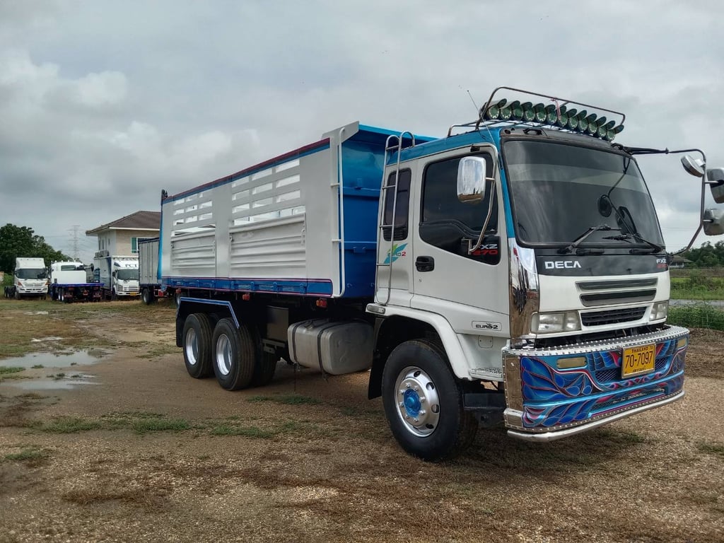 ISUZU DECA 270 ISUZU DECA 270
