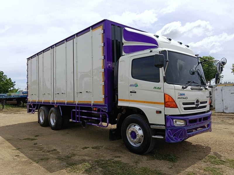HINO FL 245แรงม้า รถบรรทุก 10ล้อ ตู้แห้ง ปี2005