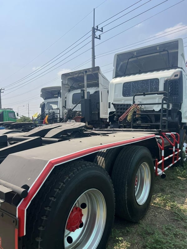 HINO FM 320แรงม้า รถบรรทุก 10ล้อ หัวลาก เฉพาะหัว ปี2014 HINO FM 320แรงม้า รถบรรทุก 10ล้อ หัวลาก เฉพาะหัว ปี2014