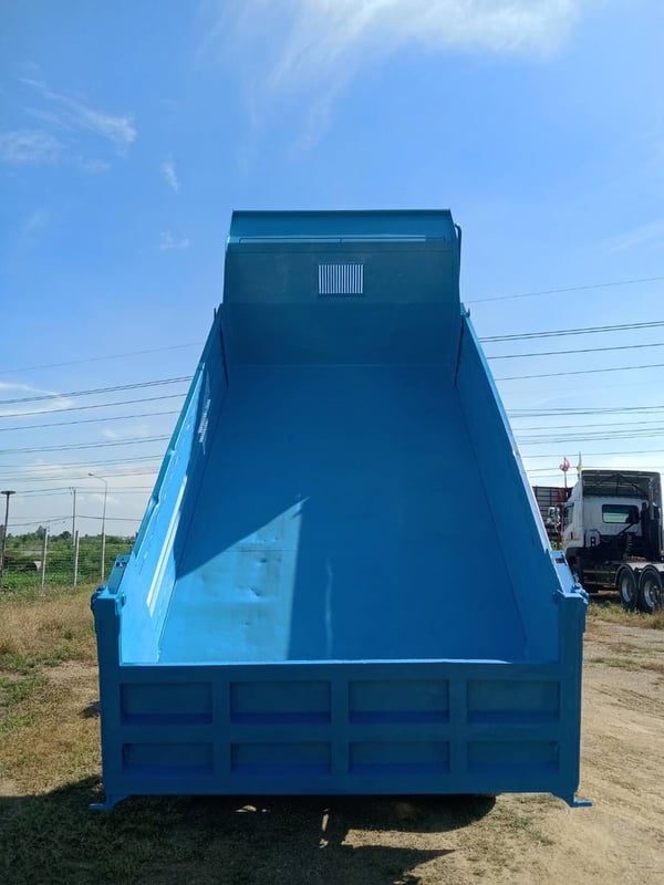 ISUZU NPR 130แรงม้า รถบรรทุก 6ล้อ ดั้มพ์ ปี2002