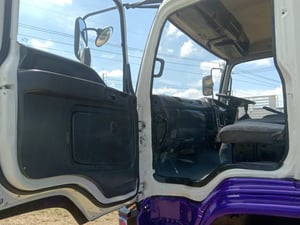 ISUZU DECA 320 ISUZU DECA 320