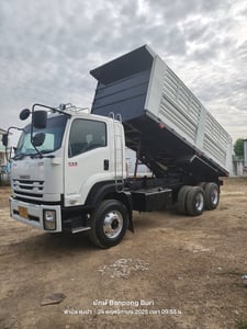 ISUZU FXZ 360แรงม้า รถบรรทุก 10ล้อ ดั้มพ์ ปี2010 เลขไมล์น้อยกว่า 500,000 กม.