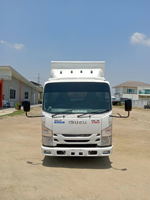 ISUZU NLR 130แรงม้า รถบรรทุก 4ล้อ ตู้แห้ง ปี2018