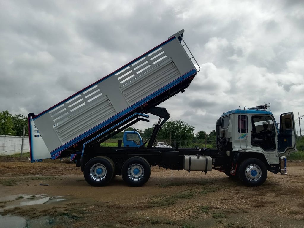 ISUZU DECA 270 ISUZU DECA 270