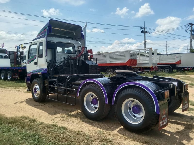 ISUZU DECA 320 ISUZU DECA 320