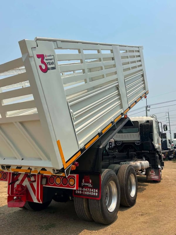 ISUZU FXZ 360แรงม้า รถบรรทุก 10ล้อ ดั้มพ์ ปี2010