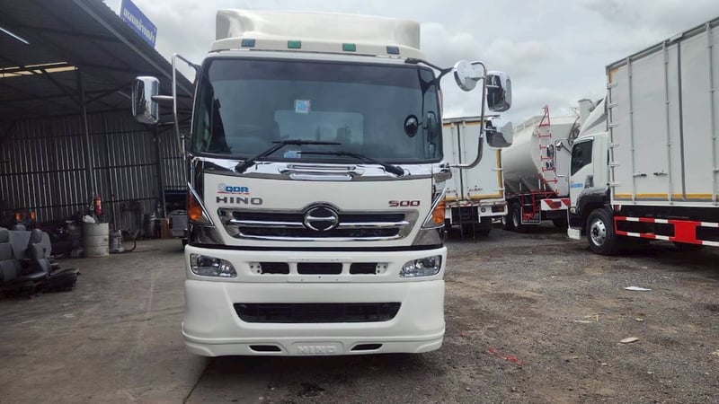 HINO FG 344แรงม้า รถบรรทุก 6ล้อ หัวลาก เฉพาะหัว ปี2014 เลขไมล์น้อยกว่า 500,000 กม.